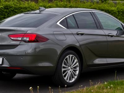Enganches económicos para OPEL Insignia Berlina
