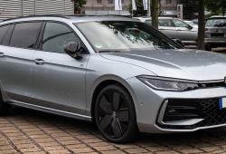 Engates para VOLKSWAGEN Passat Variant(Tipo CJ) de 01-2024 a 07-2026