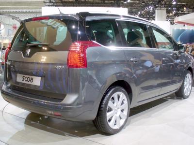 Enganches económicos para PEUGEOT 5008