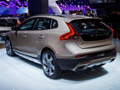 Enganches económicos para VOLVO V40